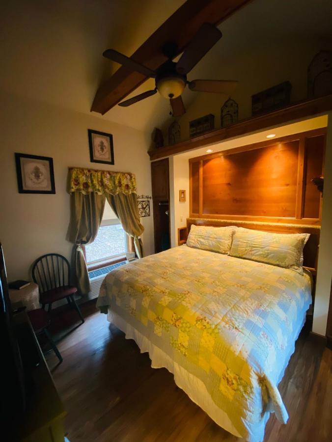 All Seasons Treehouse Village Eureka Springs Extérieur photo