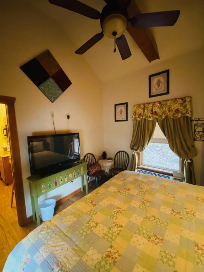 All Seasons Treehouse Village Eureka Springs Extérieur photo