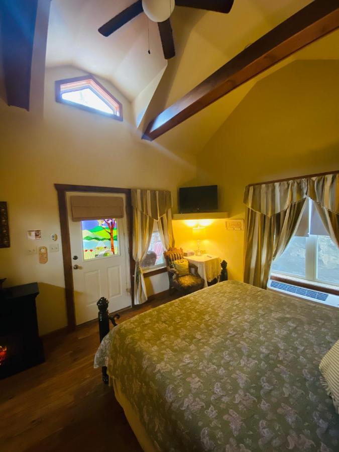 All Seasons Treehouse Village Eureka Springs Extérieur photo