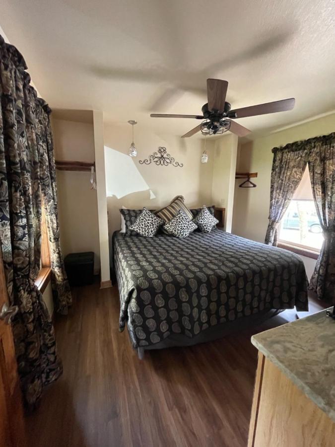 All Seasons Treehouse Village Eureka Springs Extérieur photo