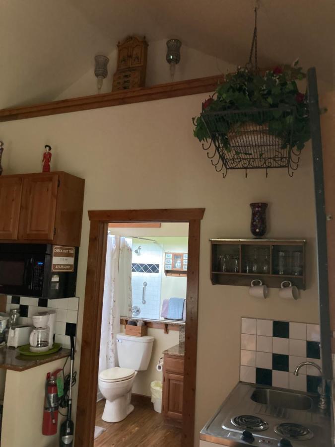 All Seasons Treehouse Village Eureka Springs Extérieur photo