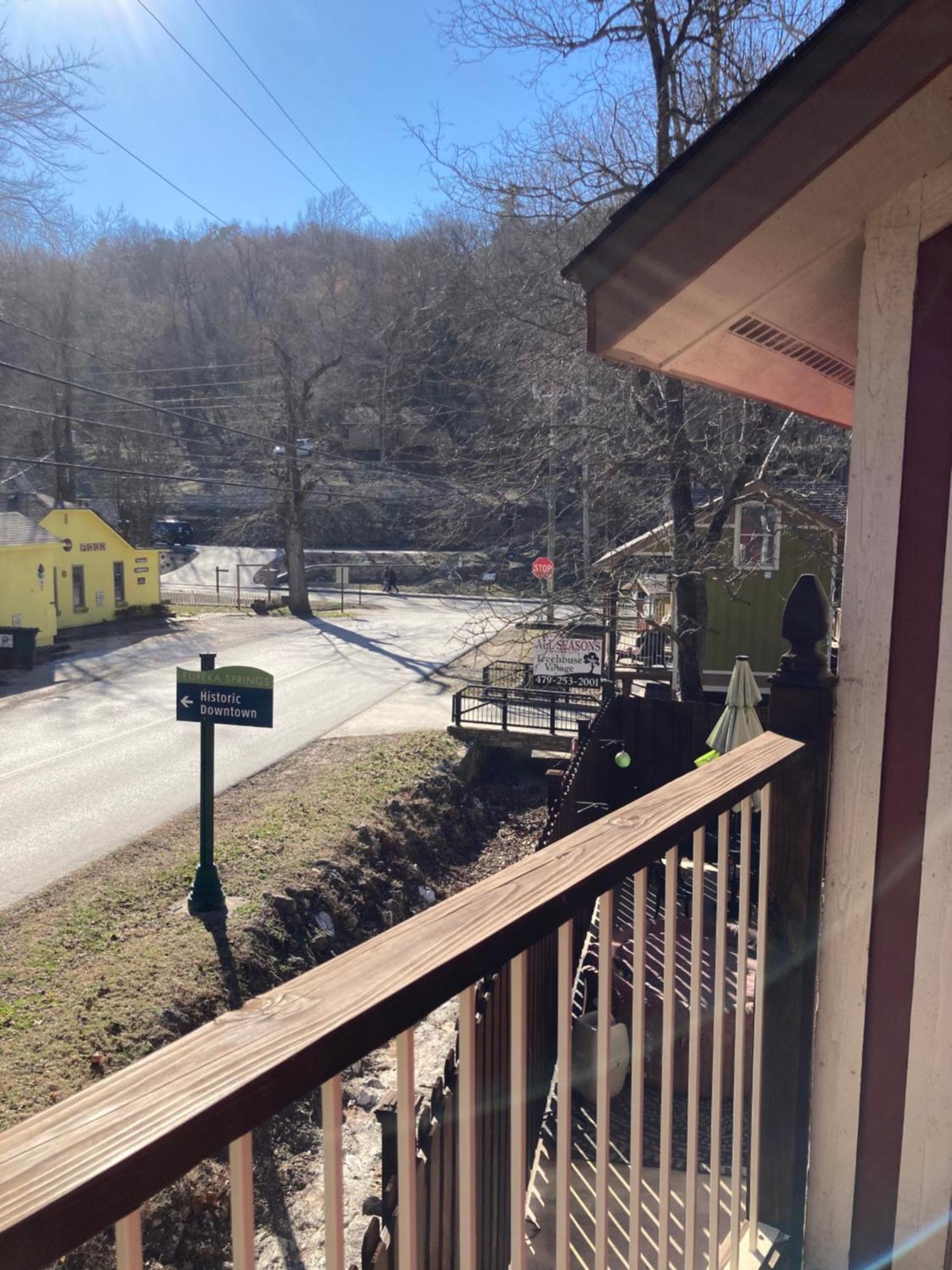 All Seasons Treehouse Village Eureka Springs Extérieur photo